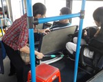 Người khách nữ và chuyến xe buýt khó quên