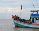Vẫn chưa tìm thấy 4 ngư dân nhảy khỏi tàu cá mất tích