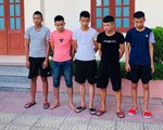 Tạm giữ 5 nghi phạm ném đá vào xe khách trên quốc lộ 1A