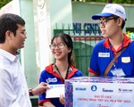 Bí thư Trung ương Đoàn đến điểm thi, cổ vũ tinh thần tình nguyện viên