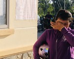 Mẹ rơi nước mắt: 