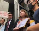 Người biểu tình Hong Kong gây sức ép với G20 về dự luật dẫn độ