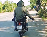 Rải tờ rơi cho vay tiền giữa đường, 3 người bị phạt hơn 15 triệu