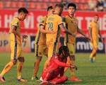 Sân Thanh Hóa: Xứ Thanh ngã quỵ trên sân nhà