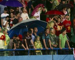 Vì sao trận U23 Việt Nam - U23 Myanmar bị tạm dừng gần 30 phút?