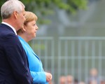 Bà Merkel run rẩy bất thường lần thứ 3 trong một tháng
