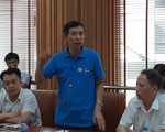 Lương không đủ sống, có nữ công nhân chấp nhận 