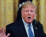 Tổng thống Trump  lại lên Twitter phàn nàn đồng đô quá mạnh, lãi suất quá cao