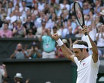Đánh bại Nishikori, Federer gặp Nadal tại bán kết Wimbledon 2019