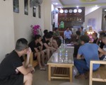 Một nhóm người Trung Quốc thuê khách sạn để tổ chức đánh bạc