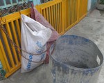 Ý thức giữ gìn vệ sinh chung nhìn từ hai bức ảnh