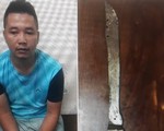 Nam thanh niên cầm dao uy hiếp nhân viên bán điện thoại cướp 100 triệu đồng