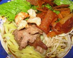 Lang thang ăn rong phố Hội, nơi 