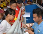 Hồng Duy đến xem Giải bóng đá nhi đồng toàn quốc 2019