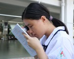 Nữ sinh khiếm thị 