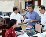 TP.HCM tạm hoãn chi trả thu nhập tăng thêm