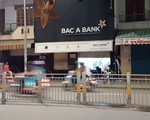 Bắt nghi can cầm ‘súng’ cướp ngân hàng, nghe chuông kêu bỏ chạy