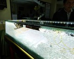 Cầm búa cướp tiệm vàng trong chớp mắt và bị bắt chớp nhoáng
