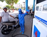 Xăng RON95 giảm 271 đồng/lít từ 15h chiều 16-10