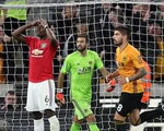 Pogba đá hỏng phạt đền, M.U bị 