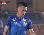 Video Huy Hùng dính chấn thương trước ngày tập trung tuyển Việt Nam