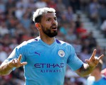 Aguero lập cú đúp, M.C vươn lên nhì bảng