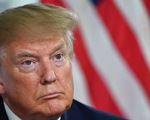 Ông Trump toan tính gì khi chìa 