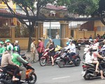 Một người đàn ông bị chém lìa tay trên đường phố TP.HCM