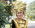 3 tháng khổ luyện múa với đĩa và lửa của cô giáo Việt trên đất nước Indonesia
