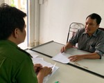Buôn bán trái cây giả là đại tá công an 