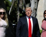 Ông Trump không muốn chụp ảnh chung với gái út vì út 