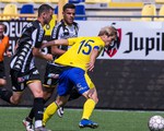 Video Công Phượng đi bóng như... Messi rồi kiến tạo cho đồng đội ghi bàn ở Sint-Truidense