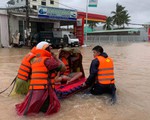 Nước bắt đâu rút ở Phú Quốc, nhưng một số nơi đang mưa tiếp
