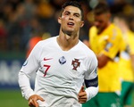 Ronaldo ghi cú ‘poker’, Bồ Đào Nha đè bẹp Lithuania trên sân khách