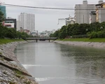 Hà Nội xây thêm 3 cầu vượt cho người đi bộ qua sông Tô Lịch