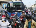 Tài xế xe buýt và xe máy: ai là 