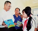 Chủ tịch tỉnh viết "tâm thư" nhắn học sinh ráng đọc sách, học ngoại ngữ