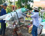 Đổi rác thải nguy hại lấy sách vở cho học sinh ở Cẩm Mỹ