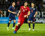 Video màn trình diễn của Tuấn Anh trước Thái Lan khiến CĐV ngất ngây