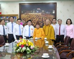 Lãnh đạo TP.HCM chúc tết, tặng quà chức sắc tôn giáo, nhân sĩ trí thức