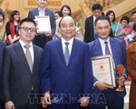 Thủ tướng Nguyễn Xuân Phúc dự công bố và trao Giải báo chí Búa liềm vàng 2019
