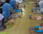 Malaysia cấp bữa sáng miễn phí cho học sinh nghèo