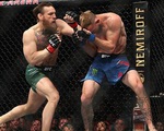 Trở lại UFC sau hơn 1 năm, McGregor chỉ mất 40 giây để knock-out đối thủ