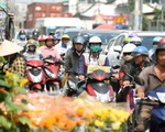Cửa ngõ TP.HCM về miền Tây kẹt xe từ mờ sáng tới trưa 19-1