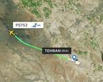 Máy bay Ukraine chở 180 người rơi sau khi cất cánh ở Iran