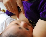 Cho con bú có thể giúp ngăn bệnh sốt rét ở trẻ sơ sinh