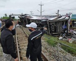 Tai nạn xe buýt, xe lửa tang thương, 20 người đi lễ chùa chết thảm ở Thái Lan