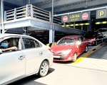 Xe công nghệ đón khách từ sân bay Tân Sơn Nhất: Khó đón xe, phải trả thêm 25.000 đồng