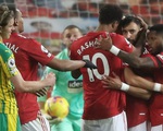 Man United lại thắng nhờ phạt đền, xứng danh Penchester