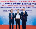 Sinh viên y khoa DTU giành giải nhất cuộc thi viết tiểu luận